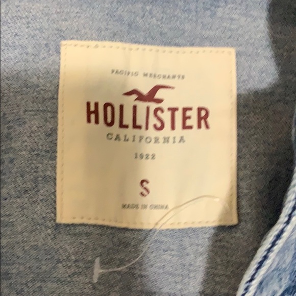 Hollister Denim Jacket- Woman’s - Picture 5 of 10